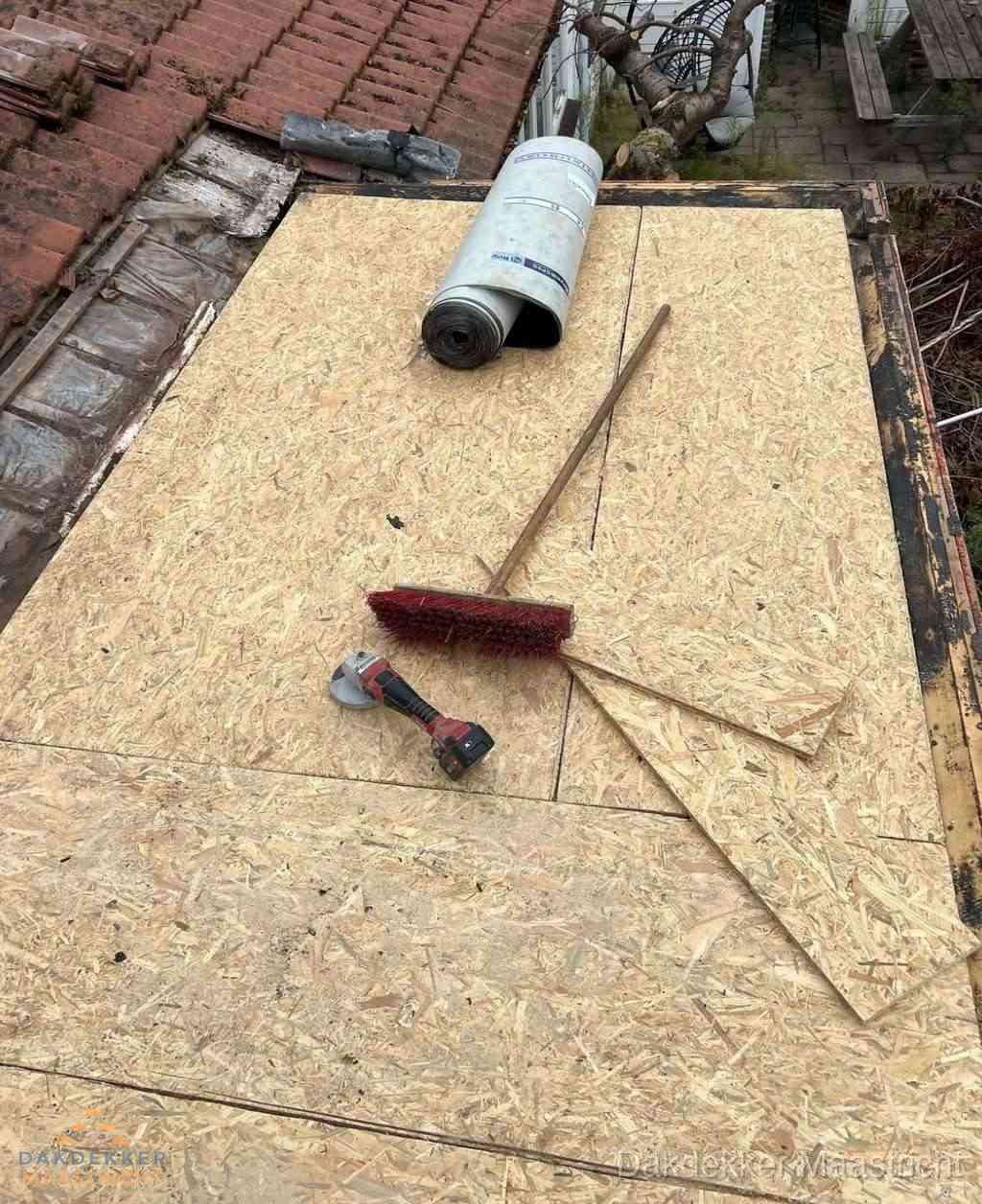 Dakrenovatie afgerond met nieuwe bitumen dakbedekking in Maastricht